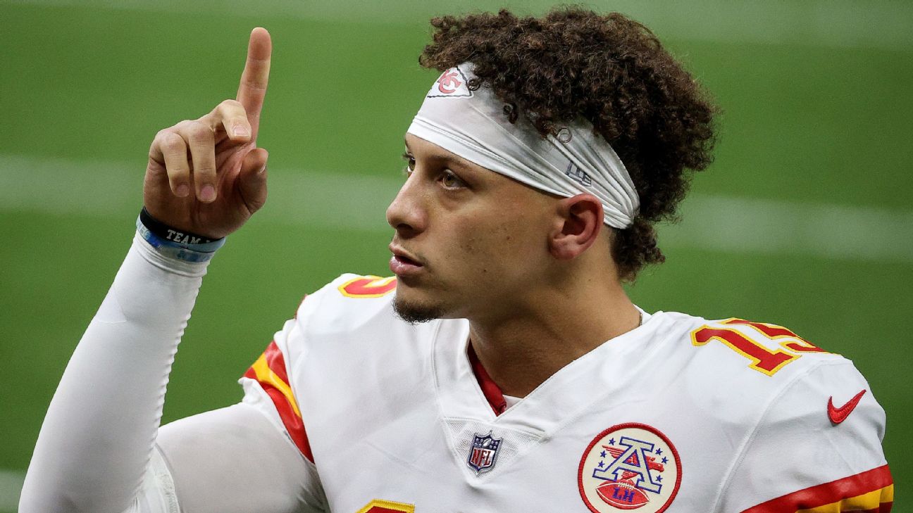 Latest Chiefs betting odds for AFC West, conference and Super Bowl LVI