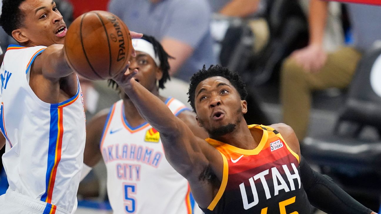 Donovan Mitchell says fear of flying won't keep him from joining