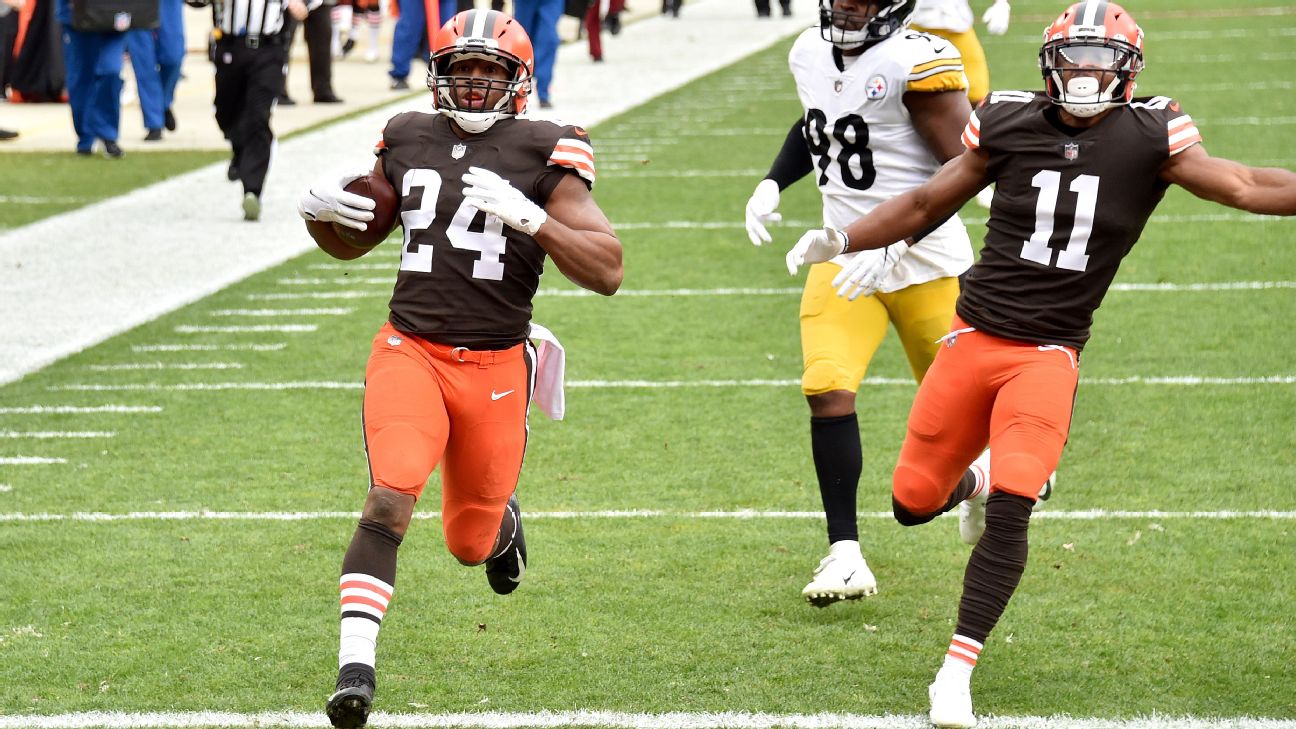 Browns' Nick Chubb goes over 1,000 yards on season with 47-yard TD run vs.  Steelers - ESPN