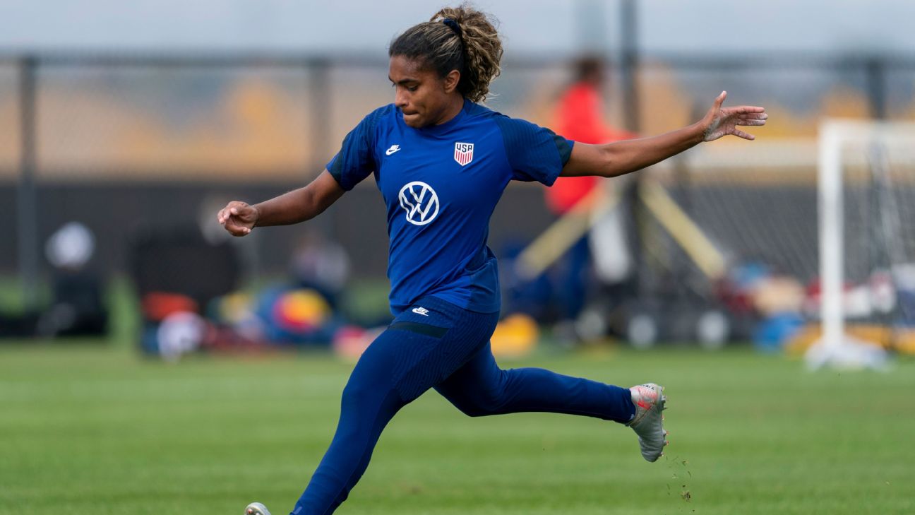 Sources: Lyon lead the race for USWNT's Macario