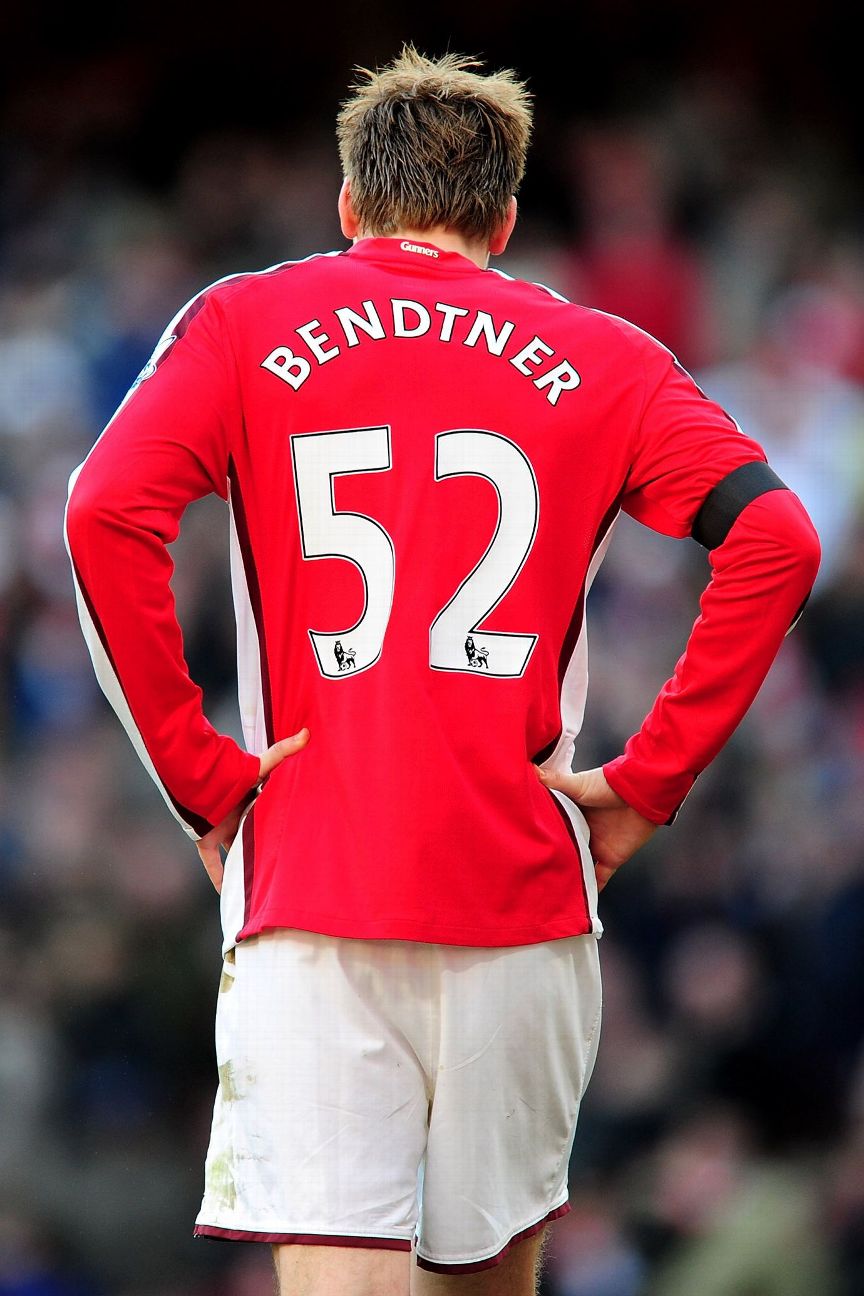 5 famous footballers with weird jersey numbers