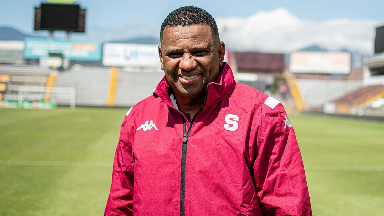 Roy Myers asume al Saprissa tras once años alejado de los banquillos de  Primera División - ESPN