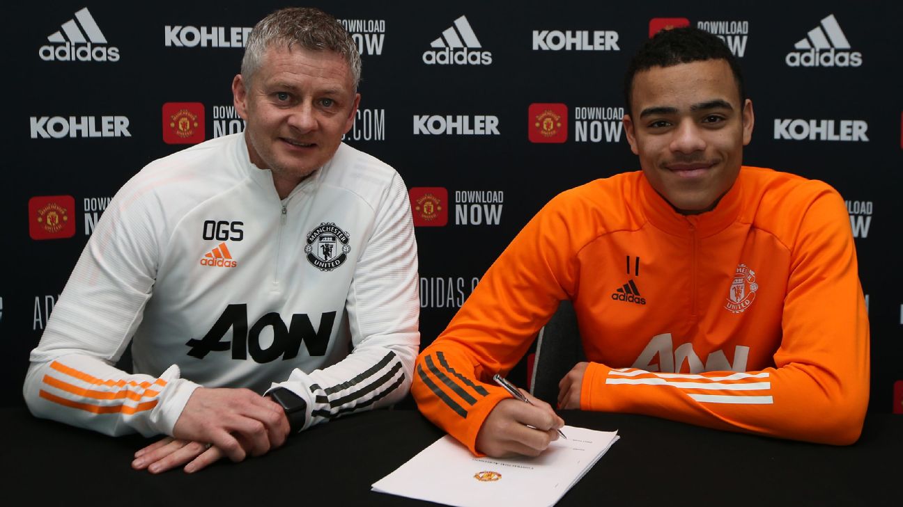 Greenwood signs new Man United deal to 2025