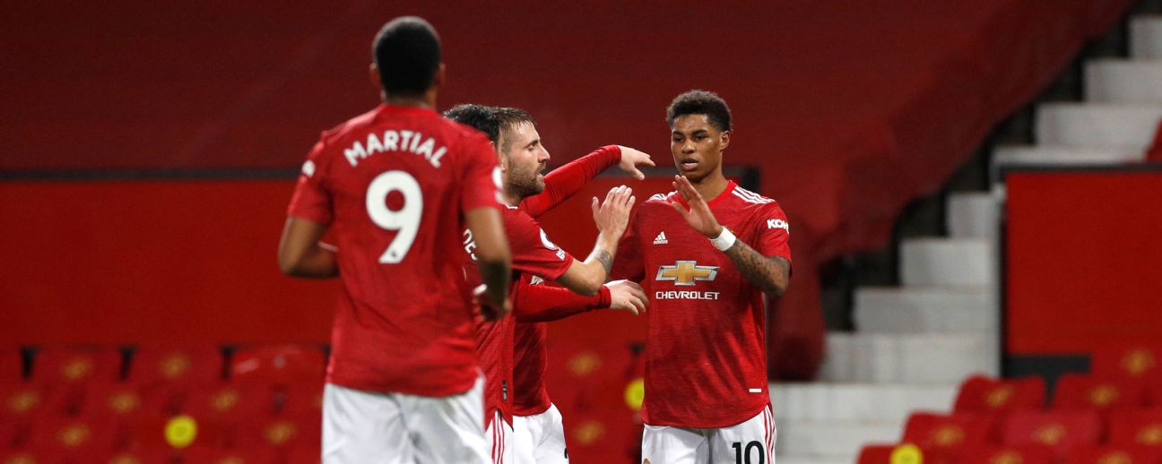 Man Utd beat Newcastle to keep pace with City