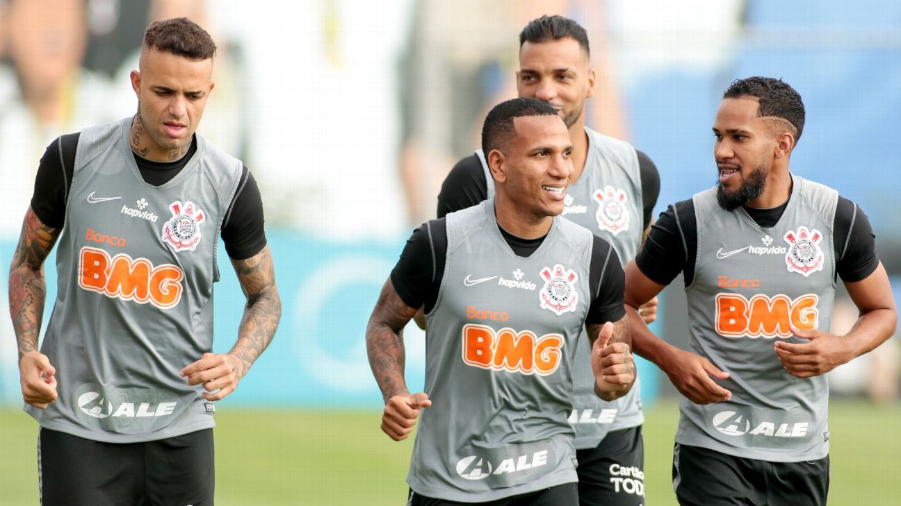 Corinthians busca destino para Luan e mais sete jogadores e negocia renovações de Cazares e Jemerson