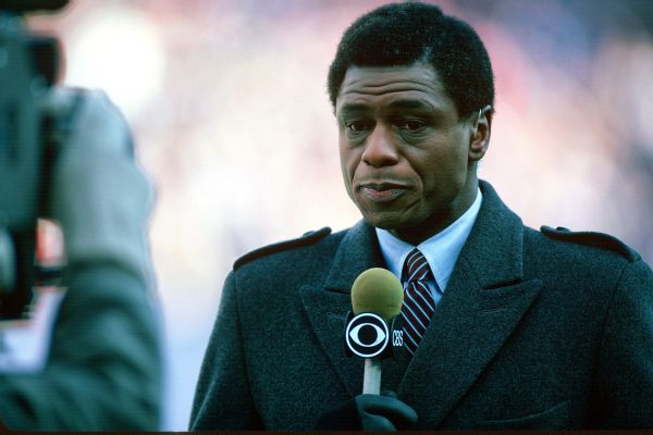 Irv Cross, former NFL star and analyst who died in 2021, had CTE

End-shutdown
