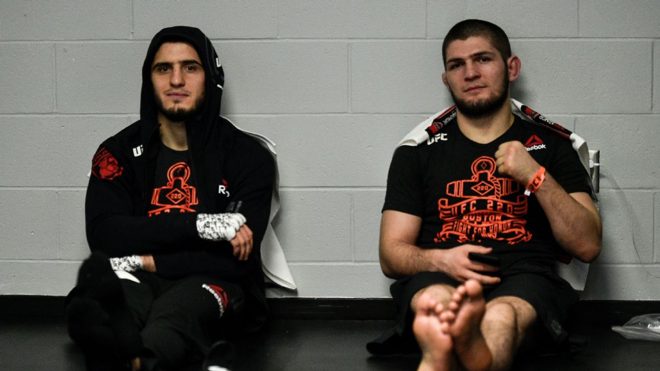 Lutador revela que Khabib e seu time deixaram a Rússia um dia