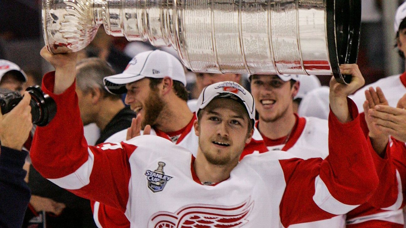 Why is Darren Helm still in Detroit?