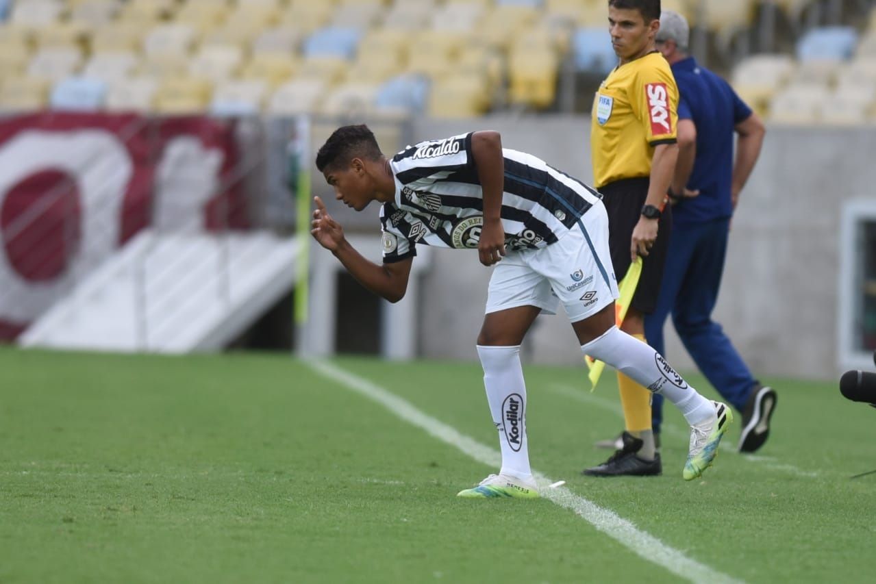 LIVE Transfer Talk: Liverpool targeting Santos wonderkid Angelo Gabriel -  ESPN