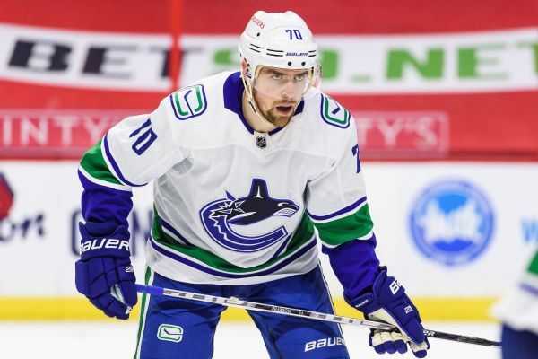Canucks sign Pearson to three-year extension