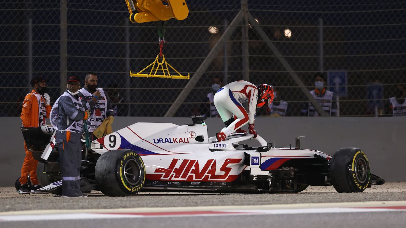 Mazepin angry with himself after early crash on F1 debut