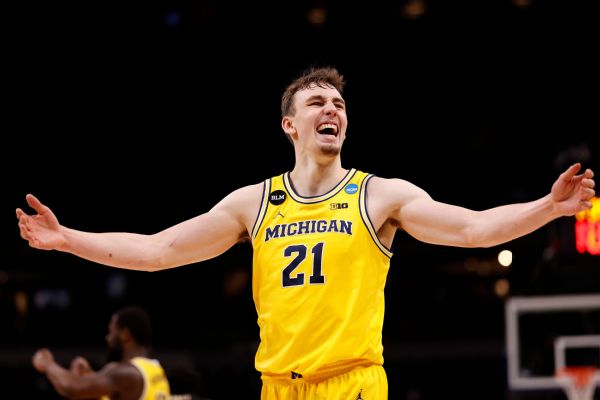 Michigan's Wagner decides to enter NBA draft