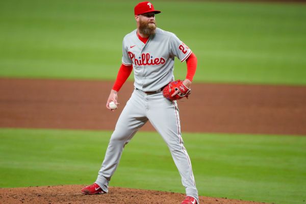 Phillies reliever Bradley on IL with oblique injury