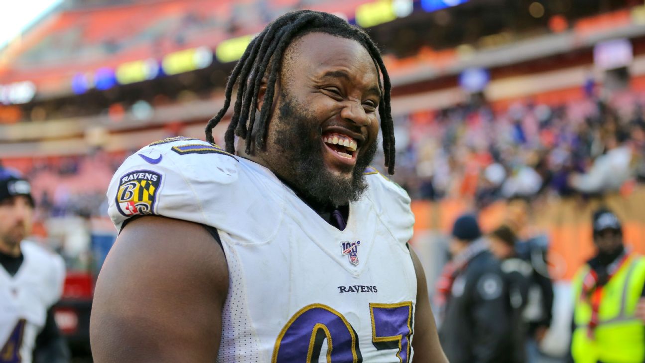 PFF loves Baltimore Ravens defensive tackle Michael Pierce. The team has  something to think about. 