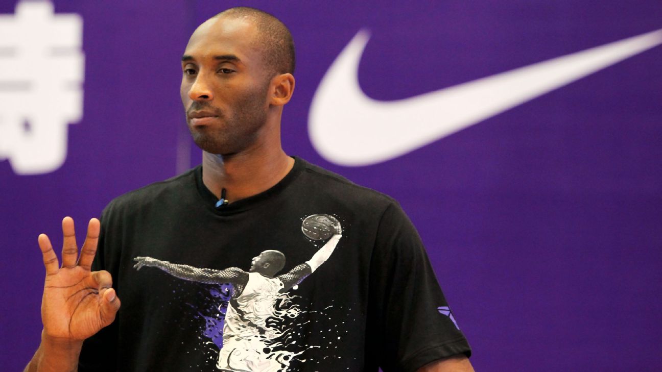 Kobe Bryant Black 'Golden Edition' LA Lakers Jersey - supports Kobe's  charities