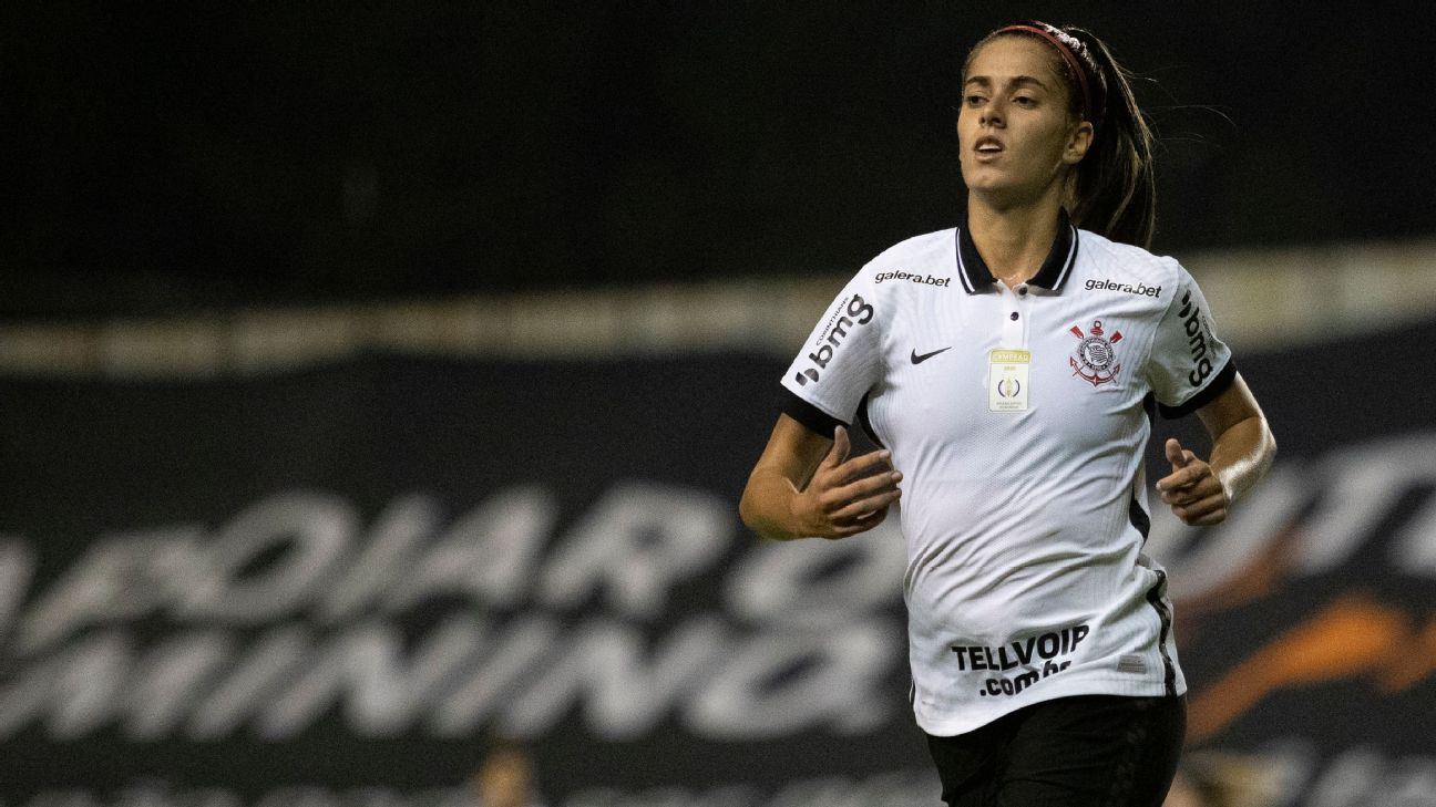 Jheniffer marca dois gols em Derby e iguala Adriana na artilharia