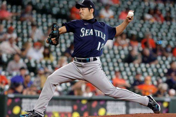 Mariners' Kikuchi takes no-hitter into 7th in win