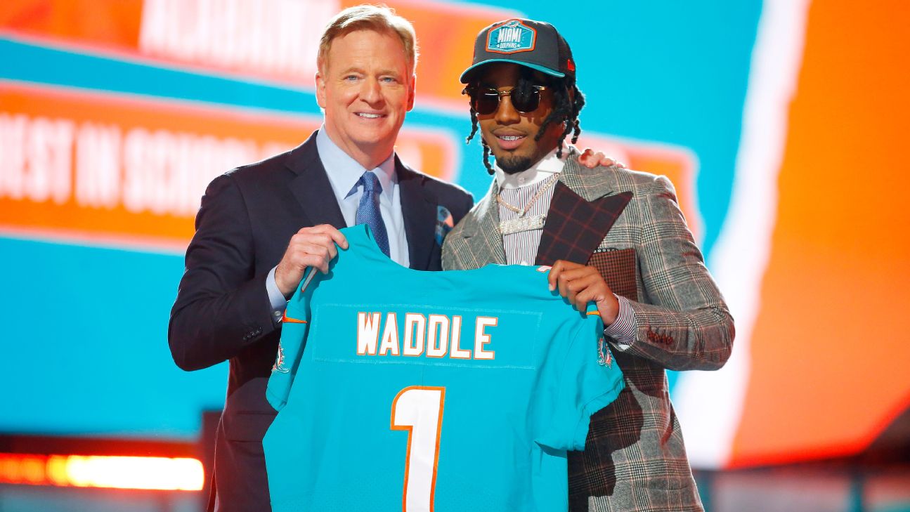 NFL draft -- Miami Dolphins pick Jaylen Waddle No. 6, reunite WR with Tua  Tagovailoa - ESPN