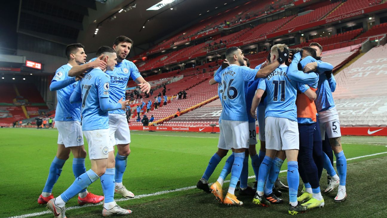 Jogo do Manchester City, tricampeão inglês, termina em celebraçãoJogada 10