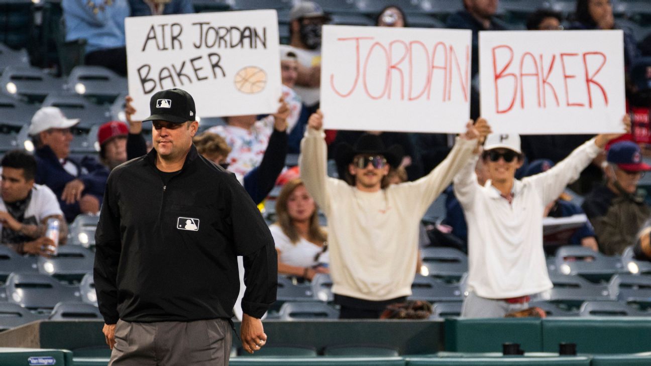 Should MLB umpires really be wearing advertisements?