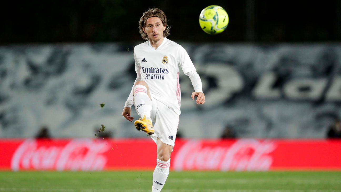 Real Madrid S Modric Agrees One Year Contract Extension