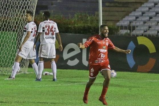 Rival Do Sao Paulo Na Copa Do Brasil Tira Sarro Do Palmeiras Ataque E Melhor Que O Do Campeao Da America