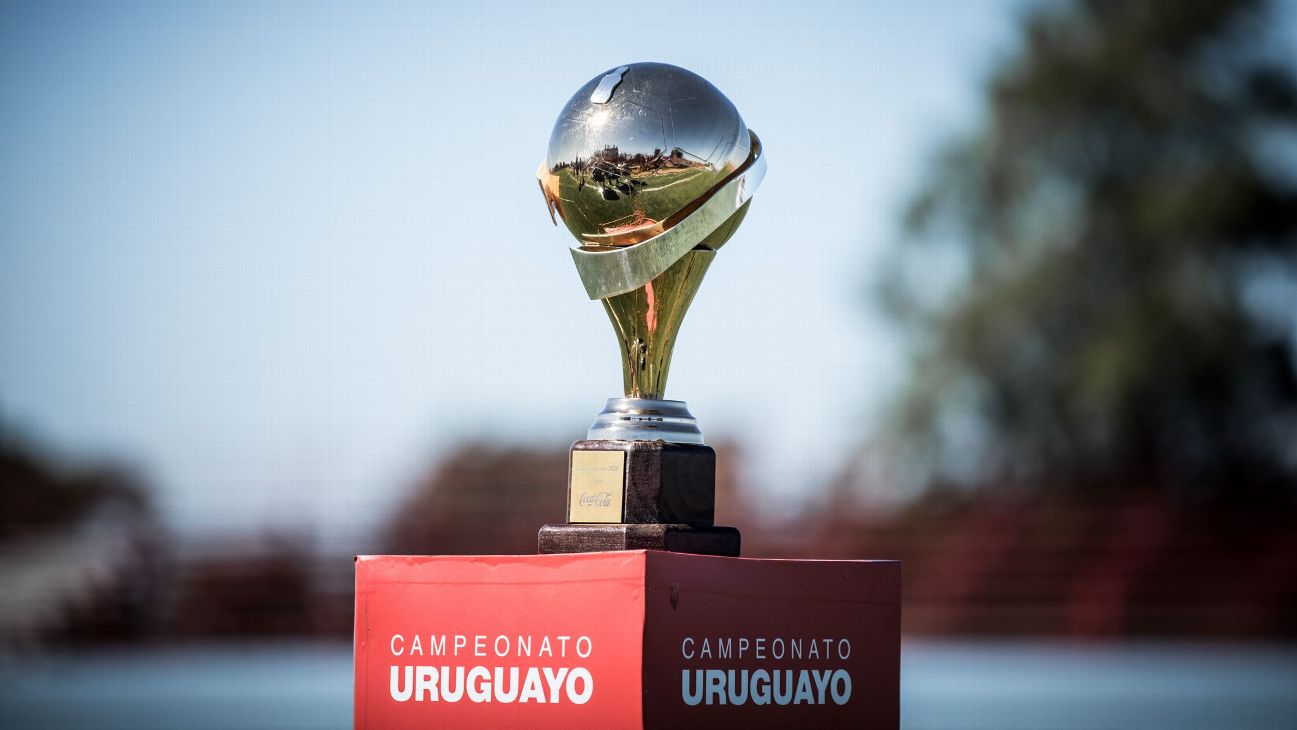 Final del Campeonato de Fútbol Uruguayo en Montevideo, Uruguay