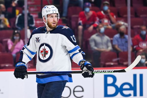 Kings acquire Dubois from Jets, reach extension