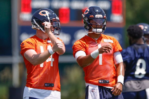 Fields buys into Bears' plan to start Dalton at QB
