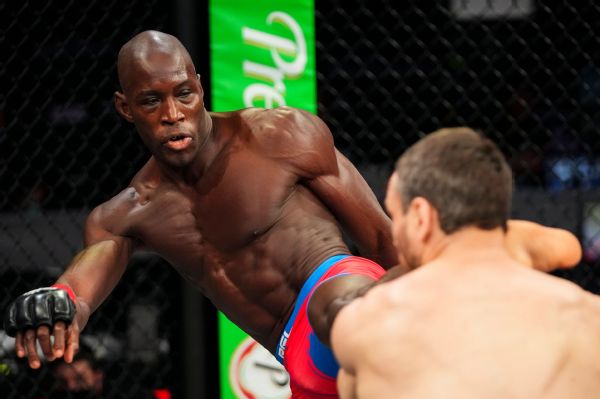 Sy’s spinning head-kick KO seals PFL playoff bid