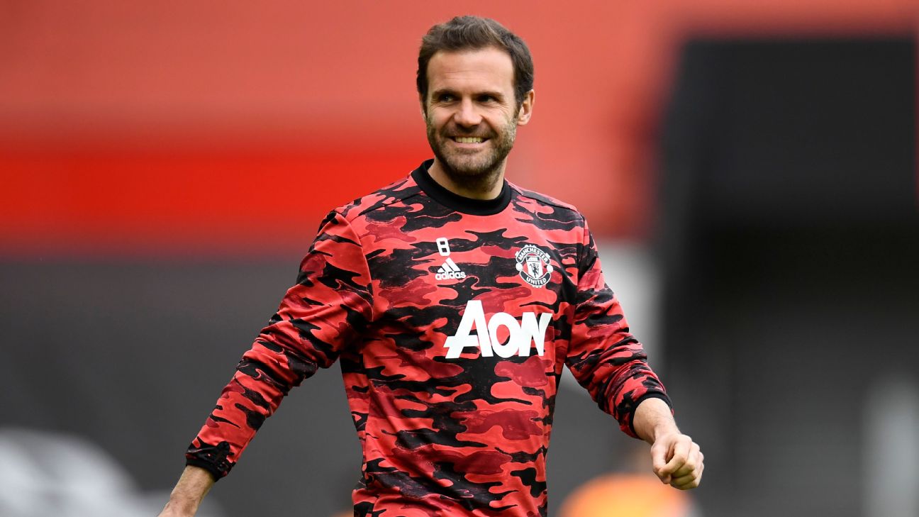 Mata signs contract extension at Man Utd