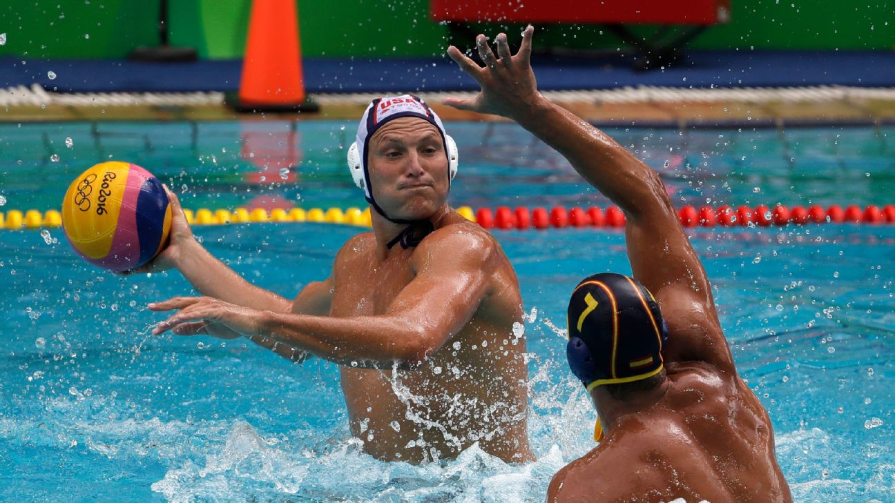 Jesse Smith ties U.S. water polo record with fifth Olympics berth