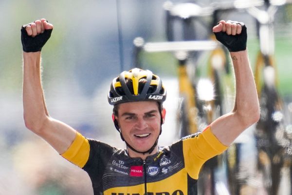 Kuss nears rare U.S. victory at Spanish Vuelta