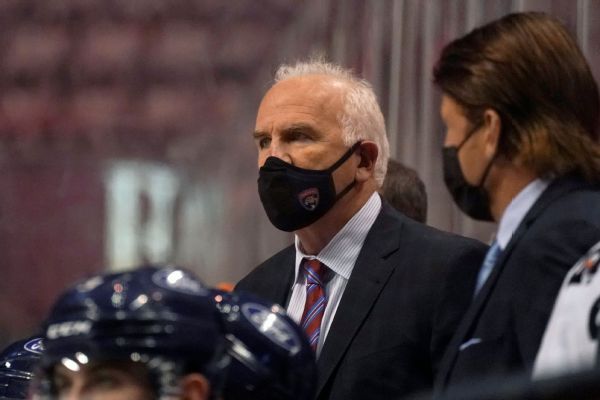 Quenneville offers to help in Blackhawks' review