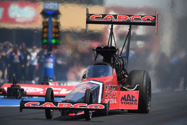 Torrence beats Silinas, closes in on Top Fuel title