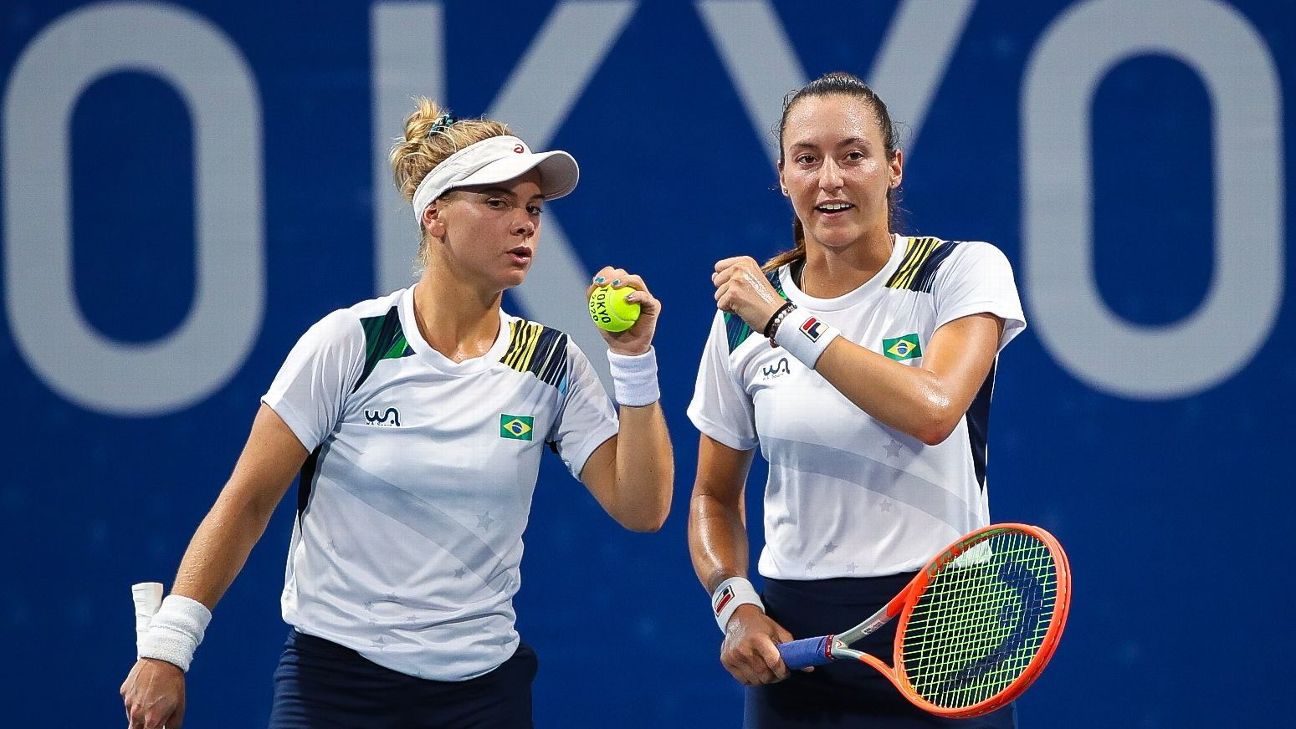 Dupla brasileira do tênis feminino cai na semi e vai disputar o bronze nas  Olimpíadas 