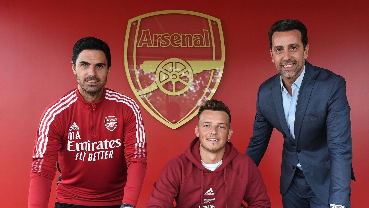Arsenal sign Ben White from Brighton