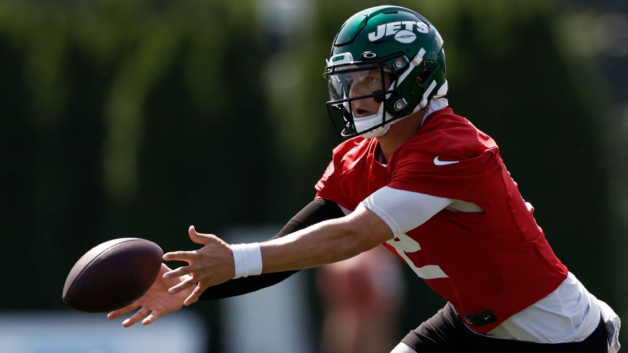 After Wide Range Of Emotions New York Jets Rookie Qb Zach Wilson Makes