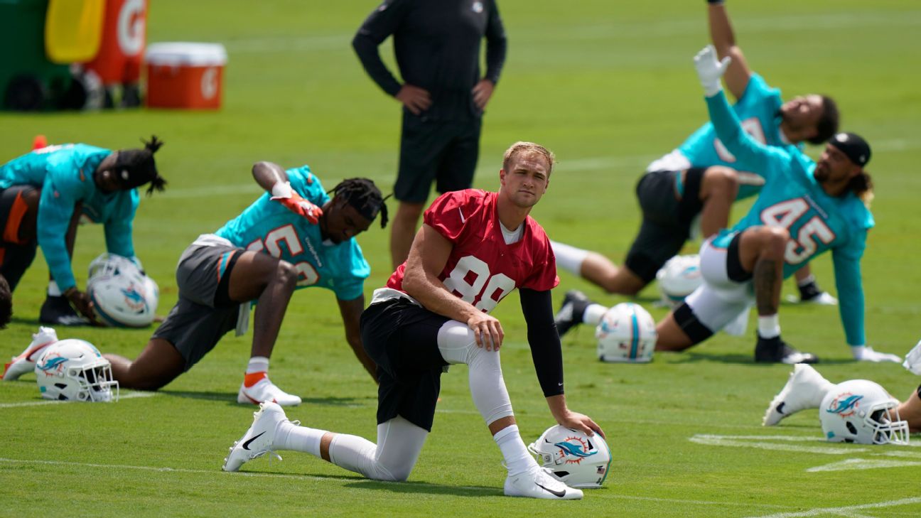 Miami Dolphins training camp 2021 report: Mike Gesicki activated