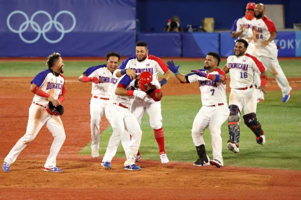 Bautista's walk-off hit eliminates Israel, lifts D.R.