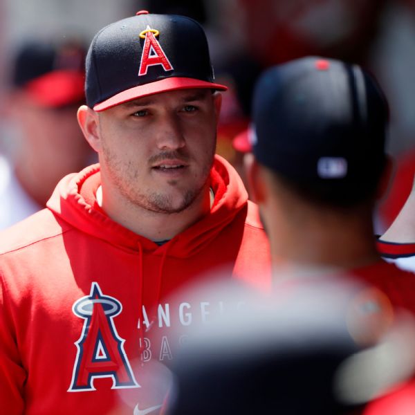 Trout timeline 'pushed back' as Angels wait it out