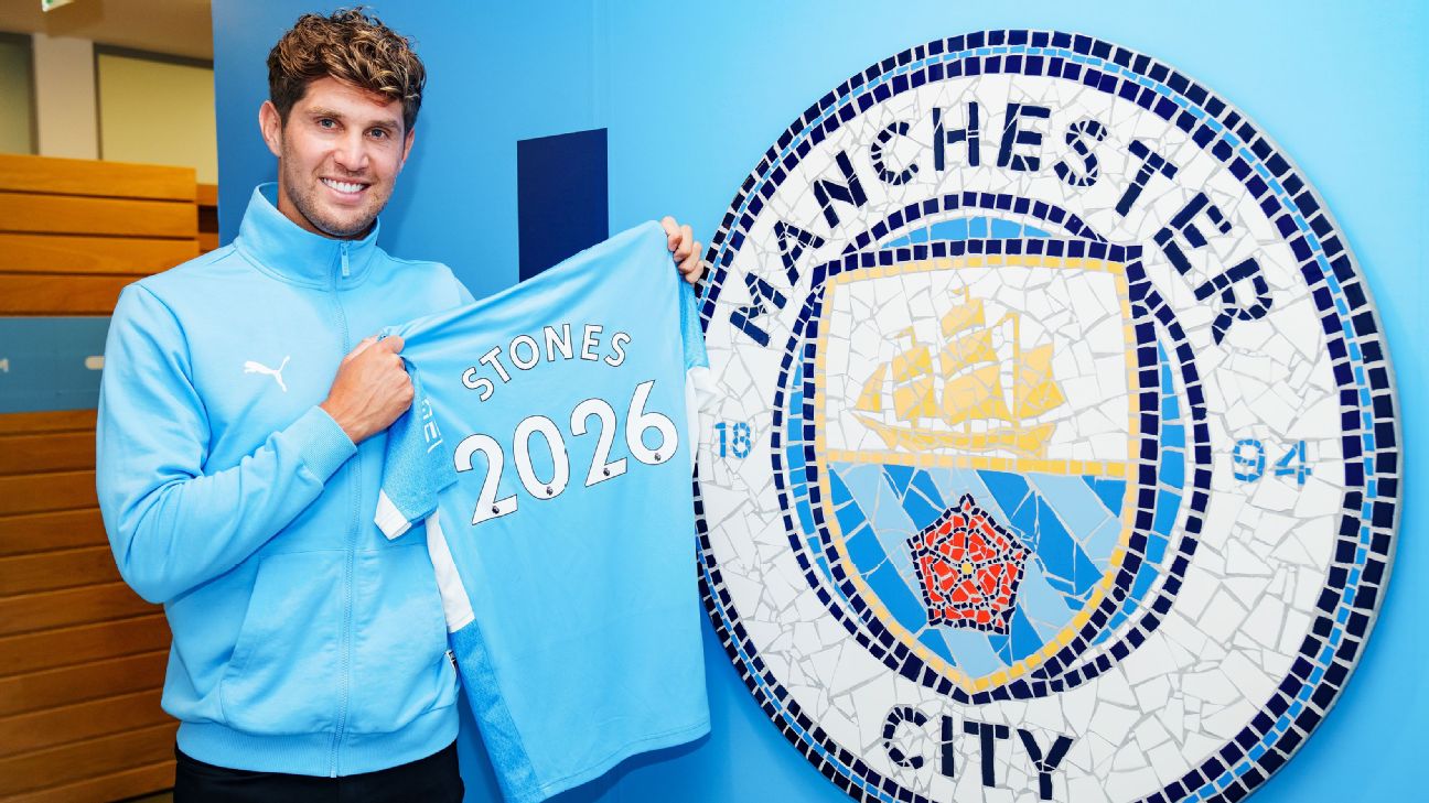 Stones signs new Man City contract to 2026