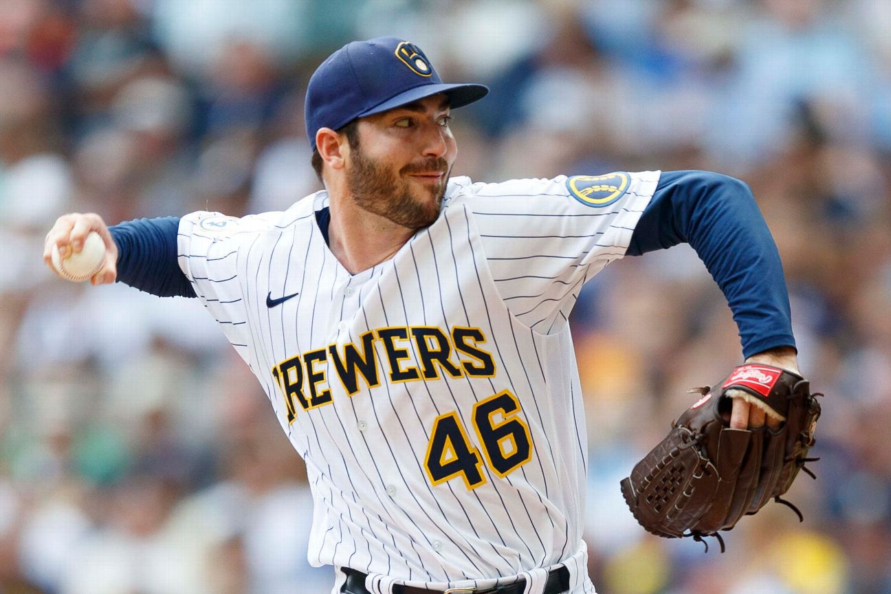 New Brewers reliever Curtiss has torn ligament