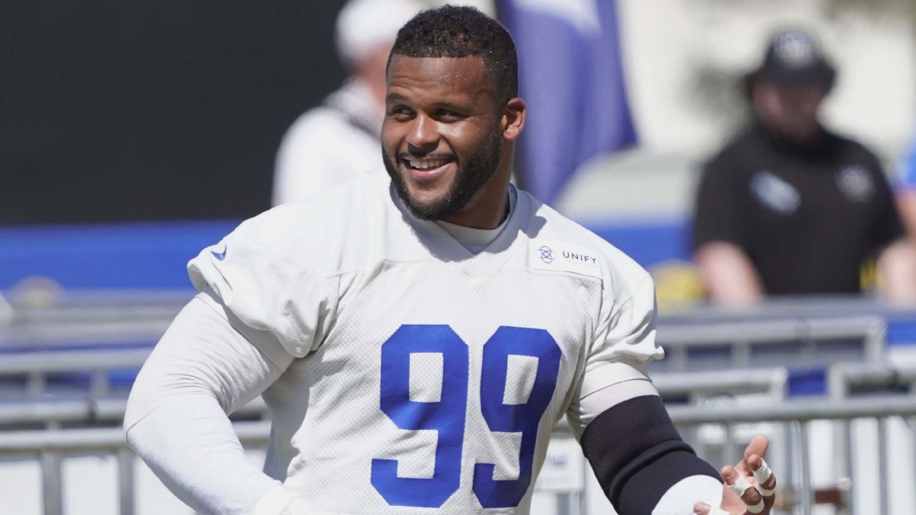 Rams DL Aaron Donald growing frustrated with uncalled 'blatant holds'