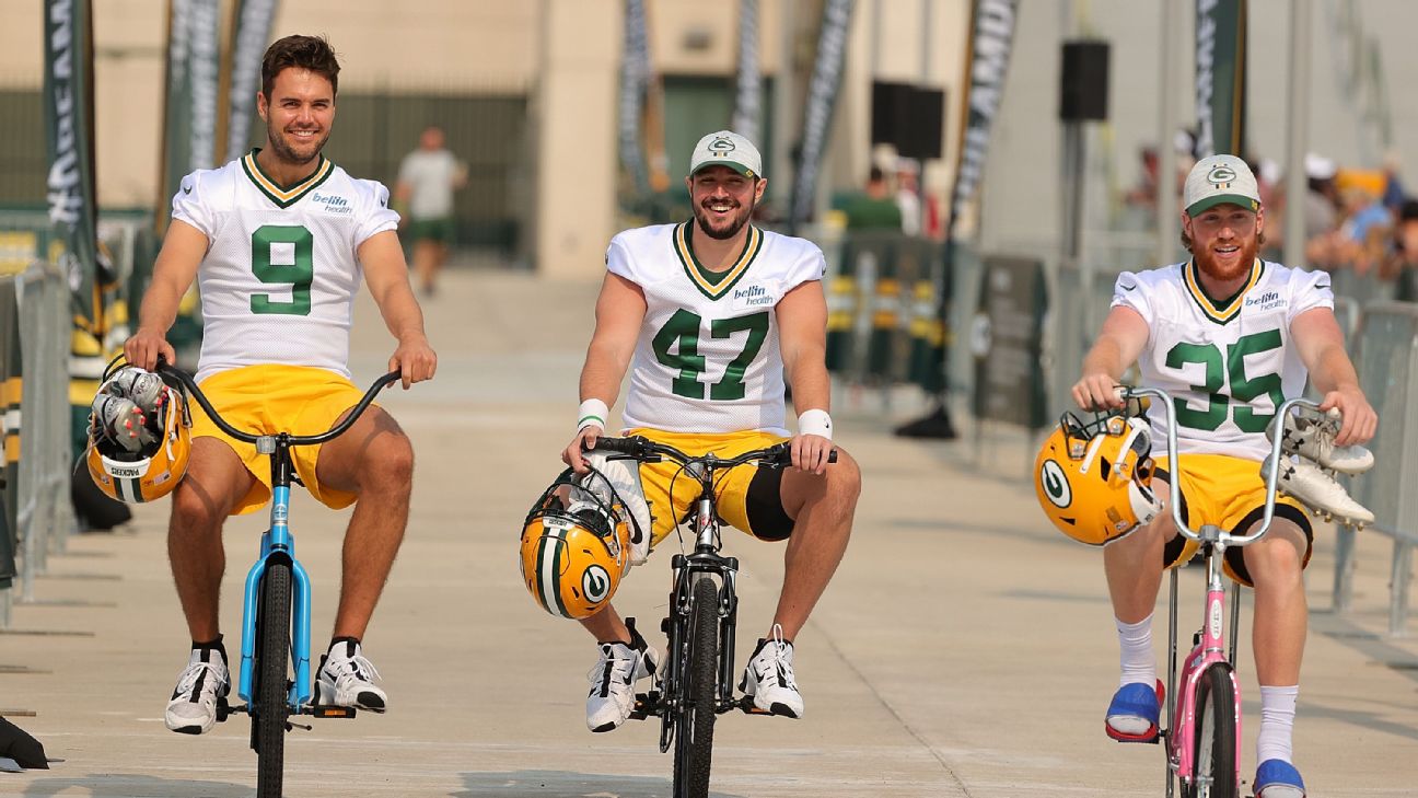 Experience the Green Bay Packers Training Camp Bike Tradition - We Wisconsin