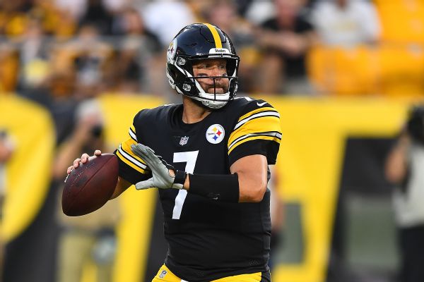 Steelers' Roethlisberger dealing with pec injury