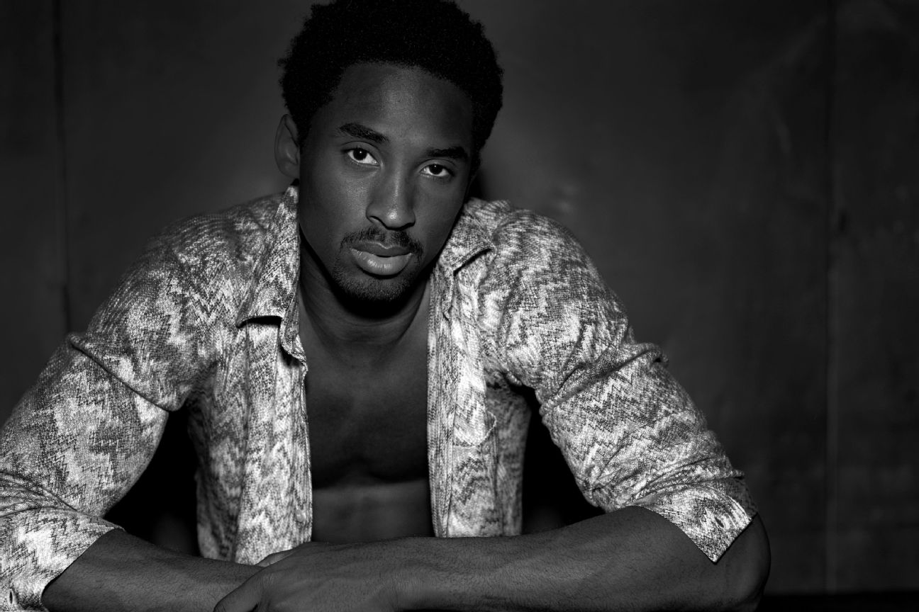 Never-before-seen Kobe photos to sell as NFTs