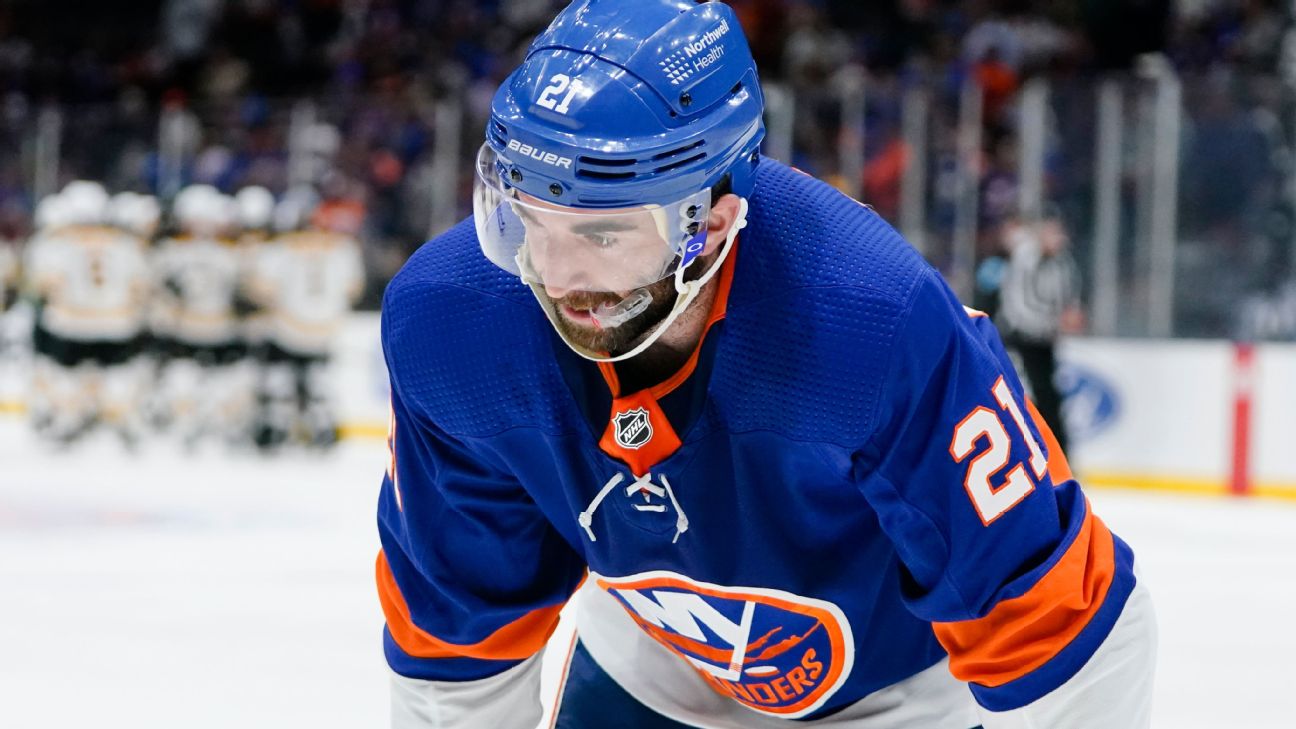 The Islanders gave Kyle Palmieri a 2nd homecoming, and his dad is ecstatic:  'I'm just in heaven' - The Athletic