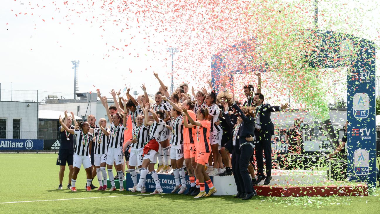 Juventus apresenta membros da comissão técnica do time feminino