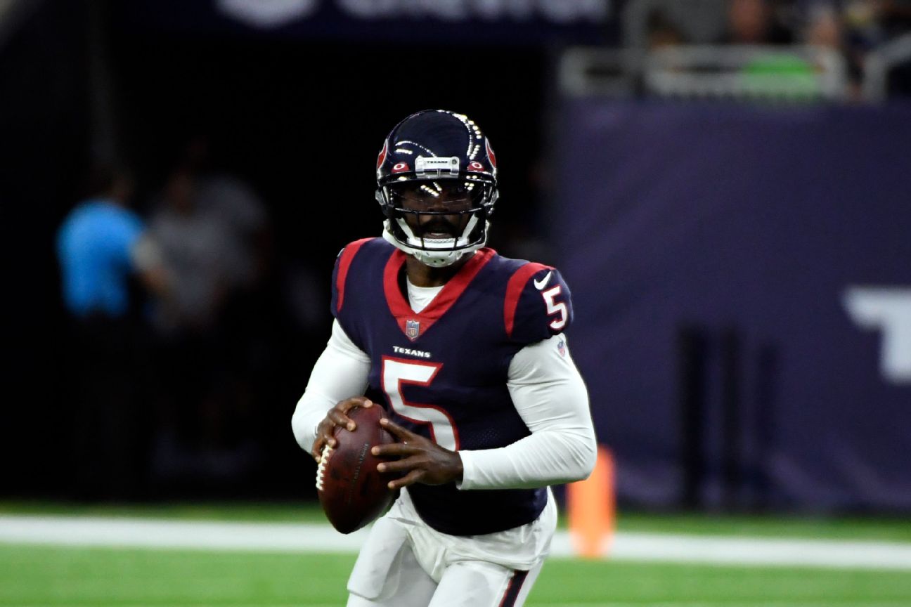 Texans officially name veteran Taylor starting QB
